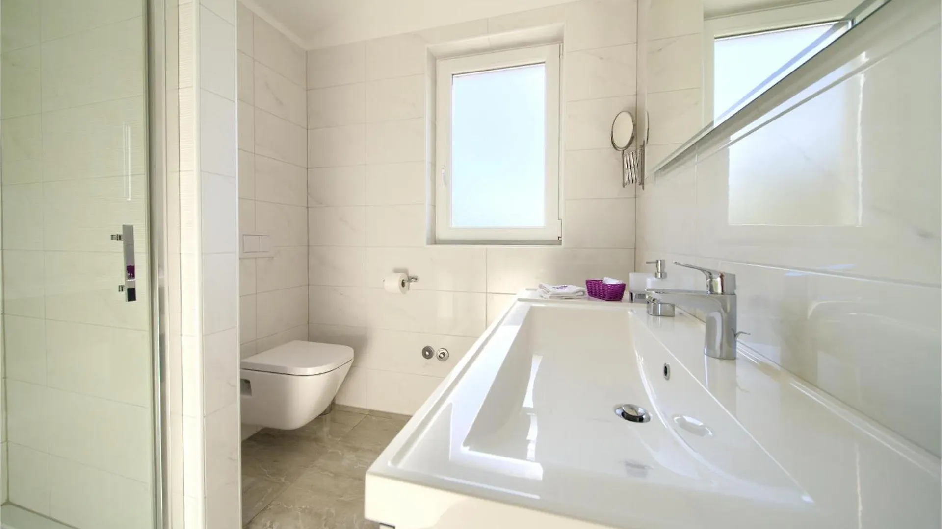 Nice Home In Risika With House A Panoramic View Vrbnik  Vrbnik (Primorje-Gorski Kotar)